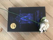Load image into Gallery viewer, Book Page Paper Rose Bouquet